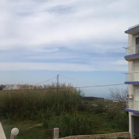Дом отдыха Playa Les Deveses En *